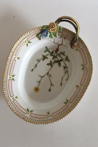 Kongelig Porcelæn Flora Danica Bladformet skål med håndtag 20/3541 nyt nummer 
357