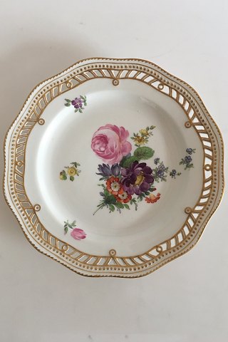 Royal Copenhagen Flora Danica Tallerken med Blomster No 213/3584