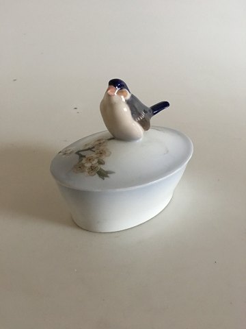 Royal Copenhagen Art Nouveau Lågskål med fugl No 69/1464