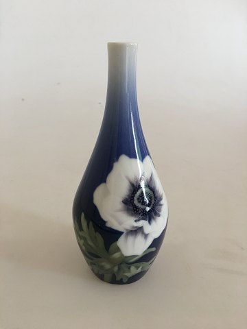 Bing og Grøndahl Art Nouveau Vase Unika No 8/8901 relief