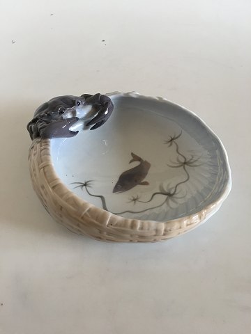Royal Copenhagen Art Nouveau Krabbe Askebæger No. 2465