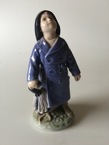 Royal Copenhagen Figur dreng med paraply No 3556