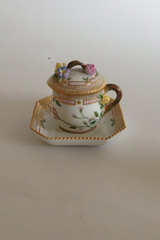 Royal Copenhagen Flora Danica Cream Kop No 3514