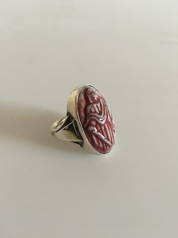 Royal Copenhagen Forgyldt Sølv Ring med Jais Nielsen Keramik Ornament.