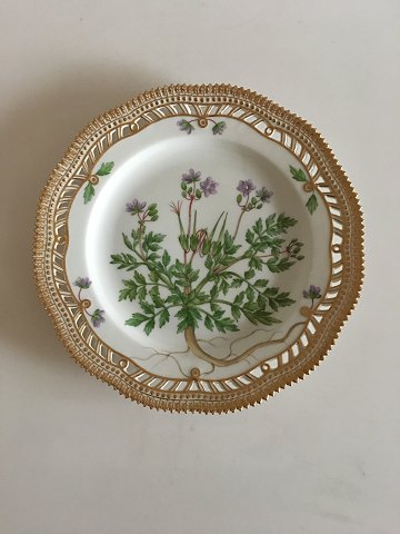 Royal Copenhagen Flora Danica Gennembrudt Frokosttallerken No 20/3554