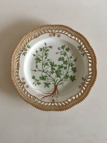 Royal Copenhagen Flora Danica Gennembrudt Frokosttallerken No 20/3554