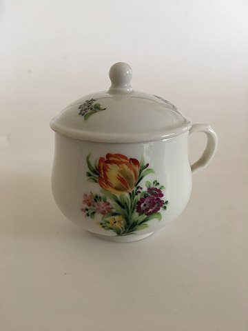 Royal Copenhagen Antik Bouillon Kop med Låg og Håndmalet Blomstermotiv 1820-1850