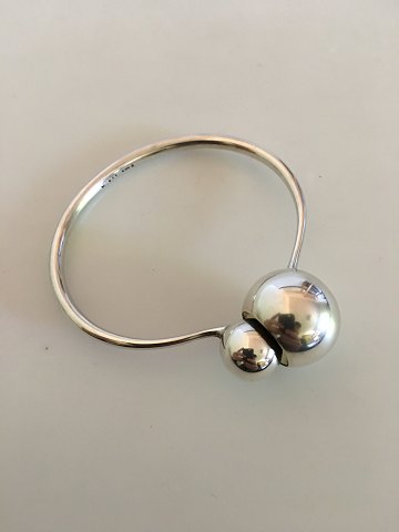 Georg Jensen Cave Armbånd No 509 designet af Jacqueline Rabun