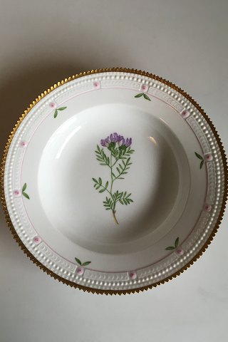 Royal Copenhagen Flora Danica Dyb tallerken No 735/3545