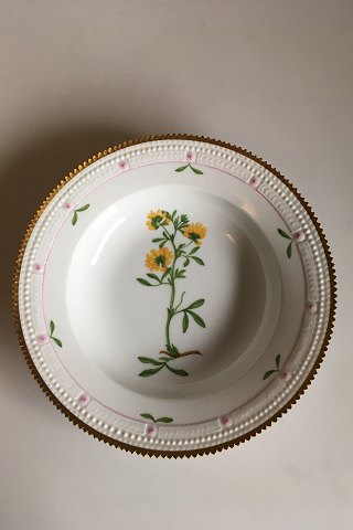 Royal Copenhagen Flora Danica Dyb tallerken No 735/3545