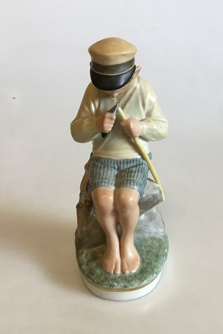 Royal Copenhagen Overglasur Figur Hyrdedreng/Snittedreng No 905 PMN