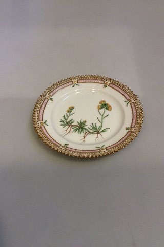 Royal Copenhagen Flora Danica Kagetallerken No 20/3552