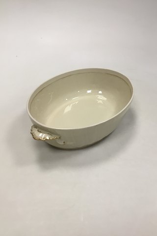 Royal Copenhagen Creme Svejfet med Guld (Stel 1235) Fad No 1702