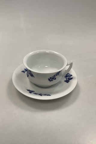 Royal Copenhagen Blå Blomst Fransk Kop No. 8508