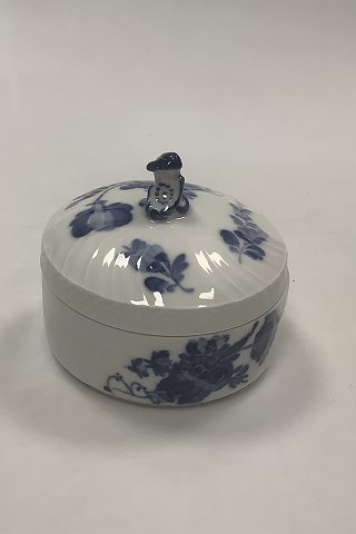 Royal Copenhagen Blå Blomst Svejfet Smør skål med låg No. 1889