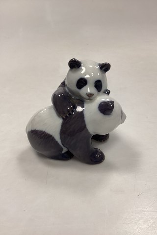 Royal Copenhagen Figur af Panda Unger No. 667