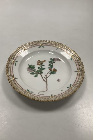 Royal Copenhagen Flora Danica Salat Tallerken No 20/3573