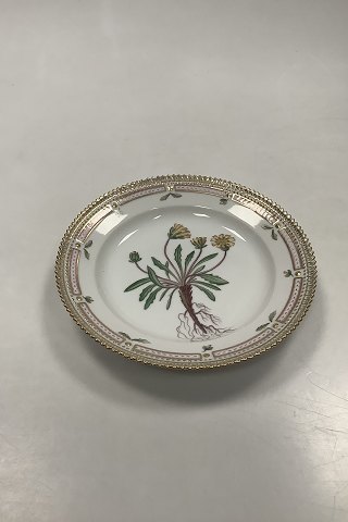 Royal Copenhagen Flora Danica Salat Tallerken No 20 / 3573