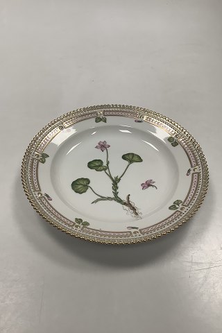 Royal Copenhagen Flora Danica Salat Tallerken No 20 / 3573