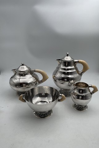 Georg Jensen Sølv Thekande, Kaffekande, Flødekande og Sukkerskål No. 43 og 188