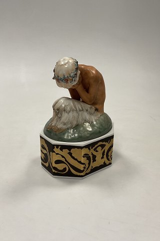 Royal Copenhagen Gerhard Henning Overglasur figur Grædende Faun på stand No. 
1188