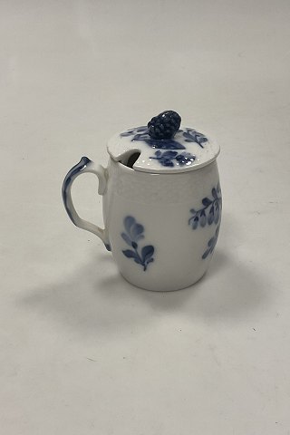 Royal Copenhagen Blå Blomst Flettet Sennepskrukke med låg No. 8206