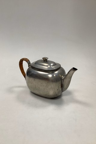 Just Andersen Tekande med bast, i 93% Støbt Tin, No. 2421