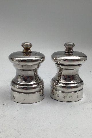 P H Vogel & Co, Birmingham, England Sterling Sølv Salt & Peberkværn Sæt