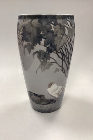 Royal Copenhagen Art Nouveau Vase - Høns og Hane No. 2031/66