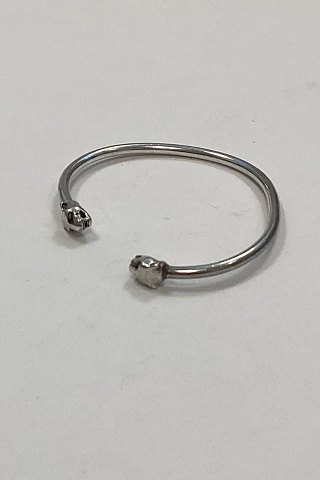 Moderne åben Armring i Sterling Sølv med løvehoveder