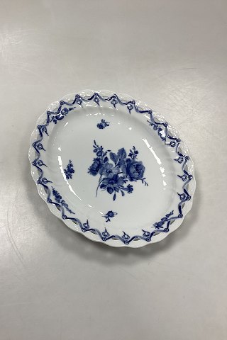 Antik Royal Copenhagen Blå Blomst Svejfet Fad, gennembrudt