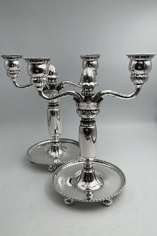 Par Georg Jensen Sølv 2 armet Lysestager med 4 fødder No. 114