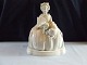 Royal Copenhagen Figur Dame med Hund No 1524