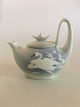 Royal Copenhagen Kaffekande No. 8270 med Unika Motiv af Marianne Høst