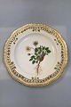 Royal Copenhagen Flora Danica Frokosttallerken No 20/3554 med gennembrudt kant