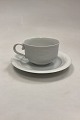 Royal Copenhagen Hvid Magnolia Glaseret Tekop og underkop No. 84/85