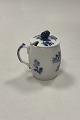 Royal Copenhagen Blå Blomst Flettet Sennepskrukke med låg No. 8206