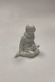 Royal Copenhagen Blanc de Chine Figur - Dreng med blomster fra Grønland No. 
12419