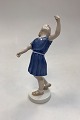 Bing og Grøndahl figur No. 2273 - Der fløj den, Pige der ser op